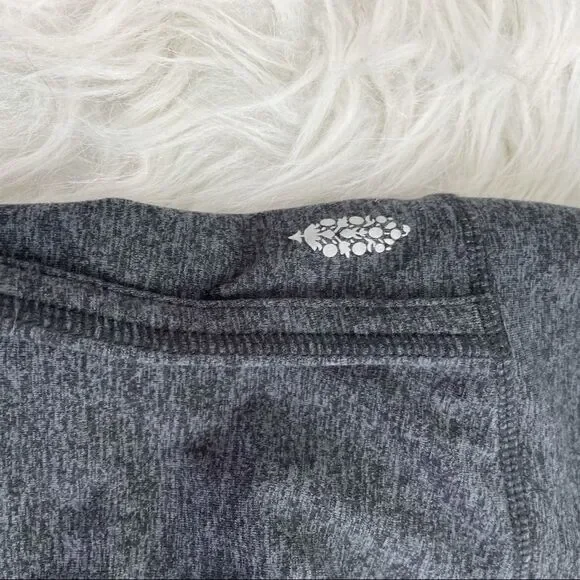 Free People Movement Infinity Cut Out Crop Leggings - Picture 7 of 9